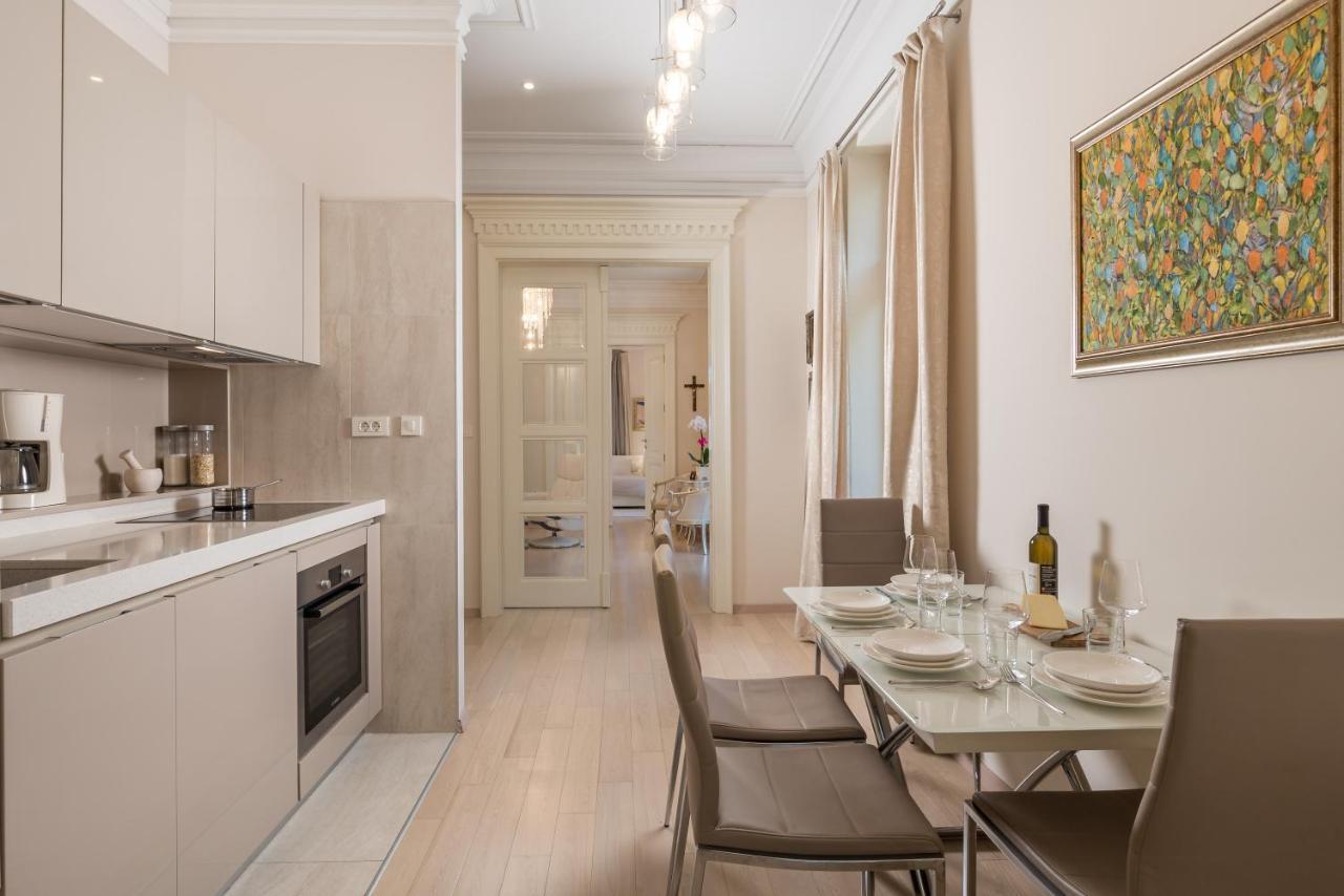 Villa Sokol Apartments Opatija Center Extérieur photo