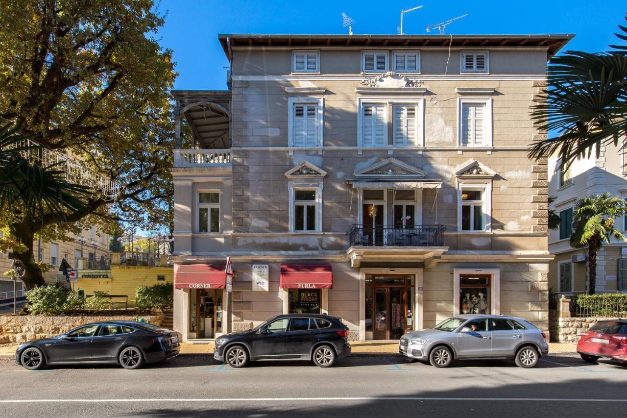 Villa Sokol Apartments Opatija Center Extérieur photo