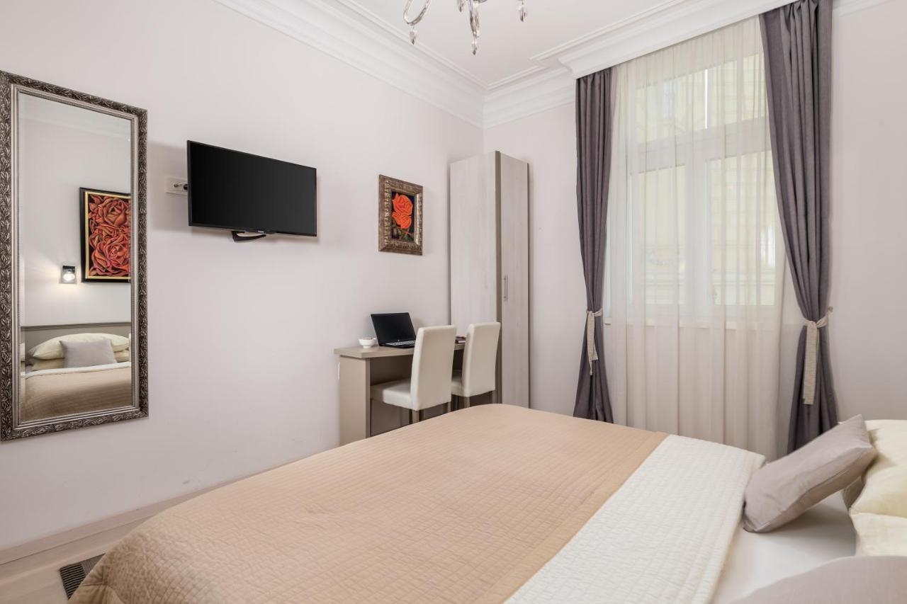 Villa Sokol Apartments Opatija Center Extérieur photo