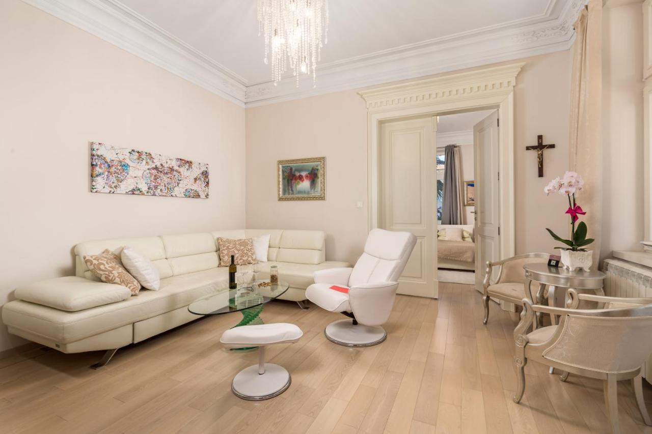 Villa Sokol Apartments Opatija Center Extérieur photo