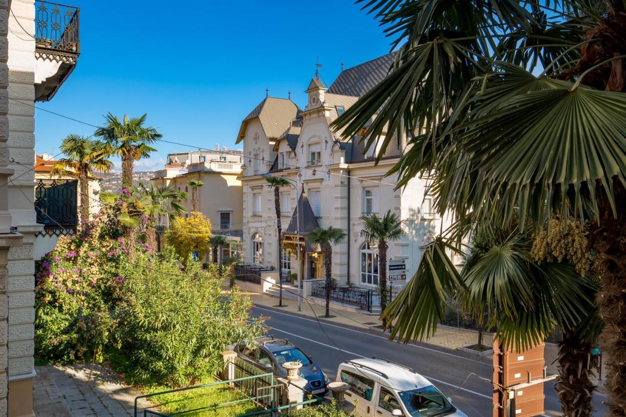 Villa Sokol Apartments Opatija Center Extérieur photo
