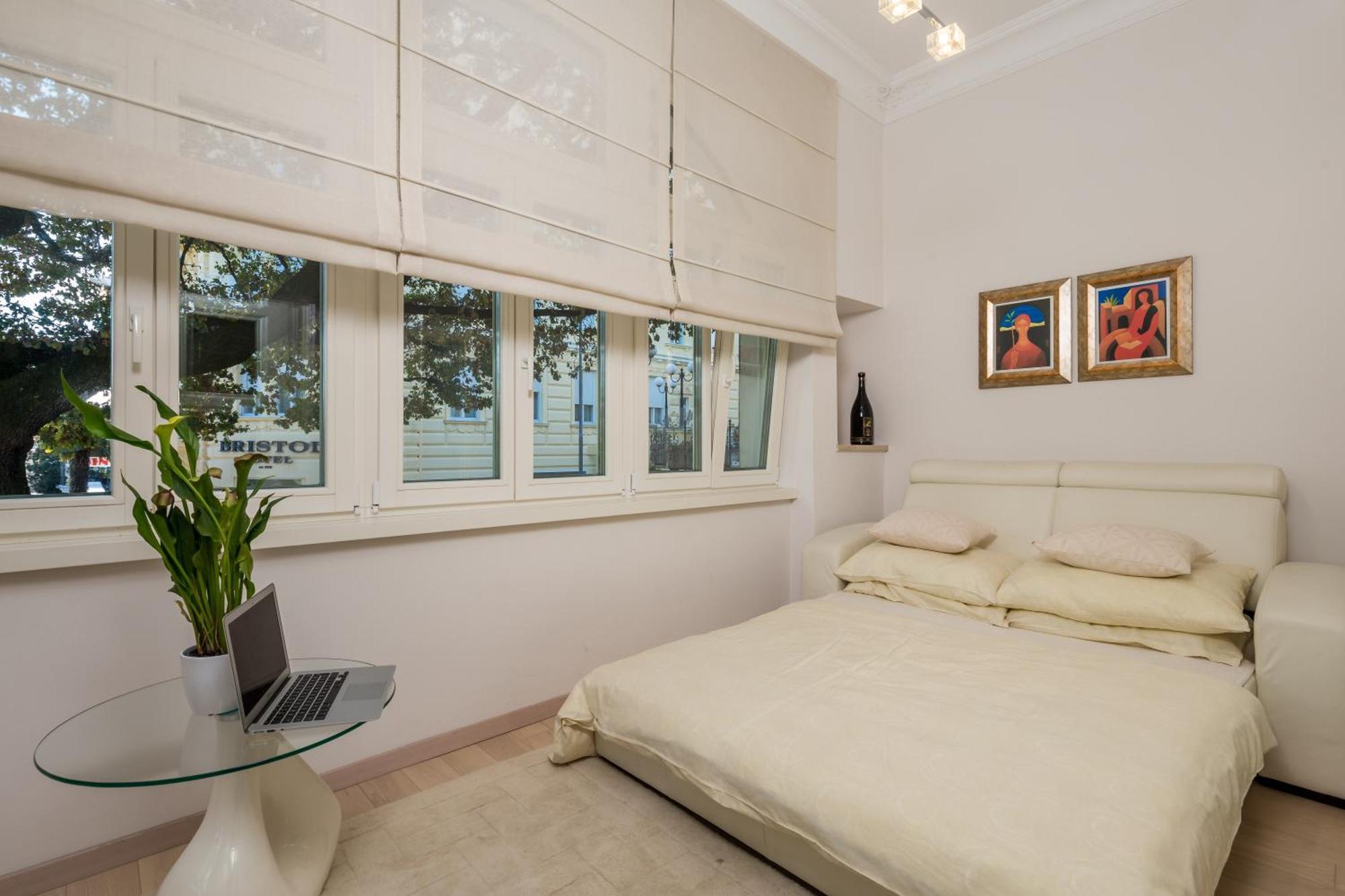 Villa Sokol Apartments Opatija Center Chambre photo